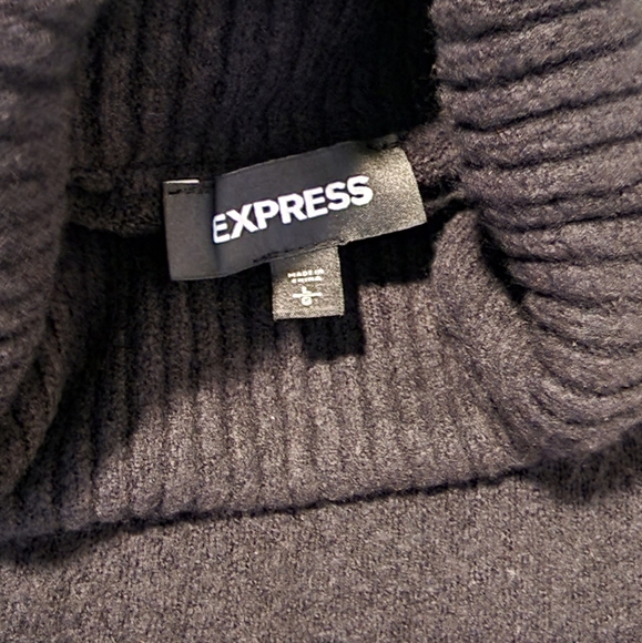 Express Black Turtleneck Sweater Size Large - Picture 3 of 5